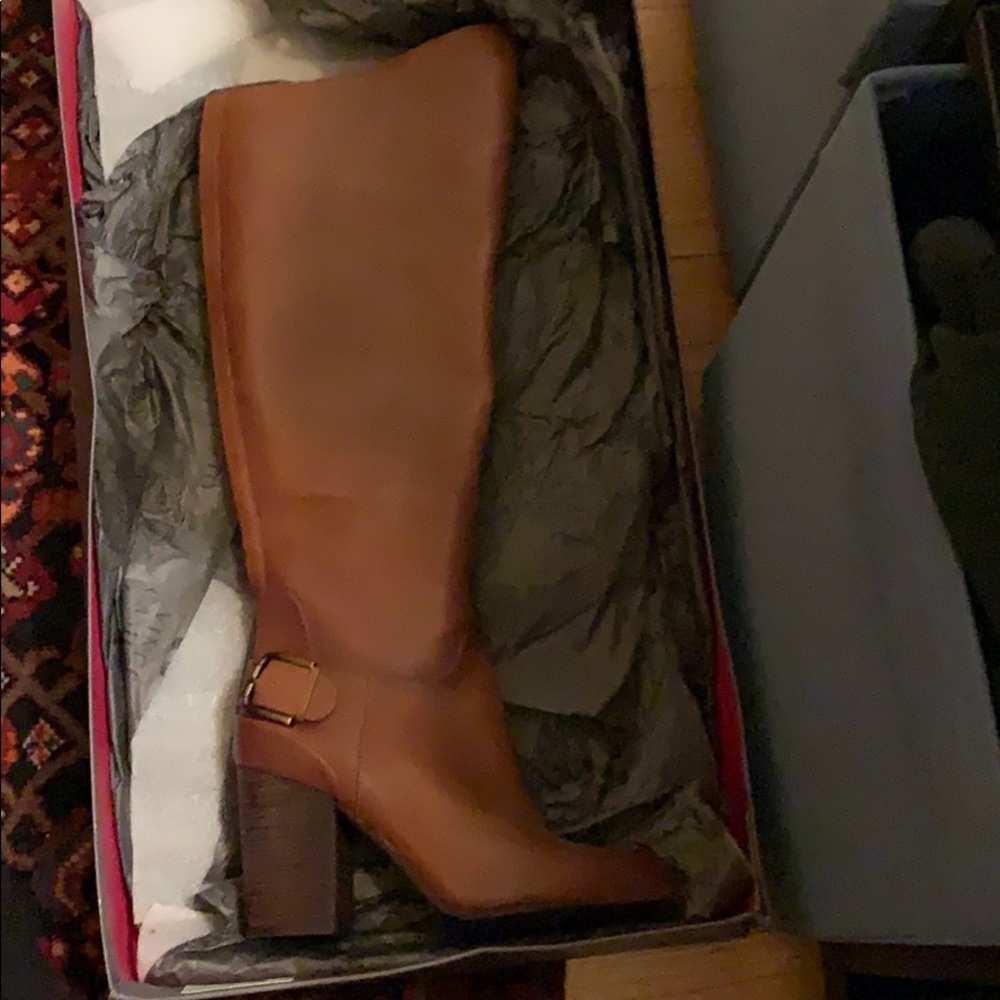 GORGEOUS VINCE CAMUTO BOOTS